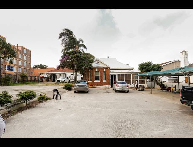 1,965M² BUILDING FOR SALE IN MORNINGSIDE